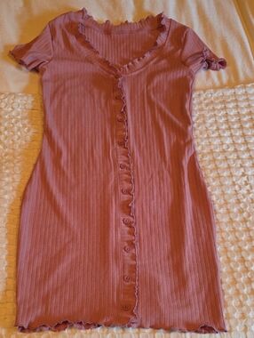 Dazy Ribbed Button-Front Dress in Dusty Rose Lg